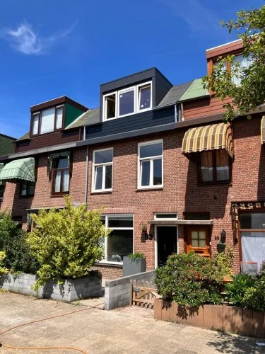 Terraced house for sale: Broekweg 83, Zeeheldenwijk Leidschendam