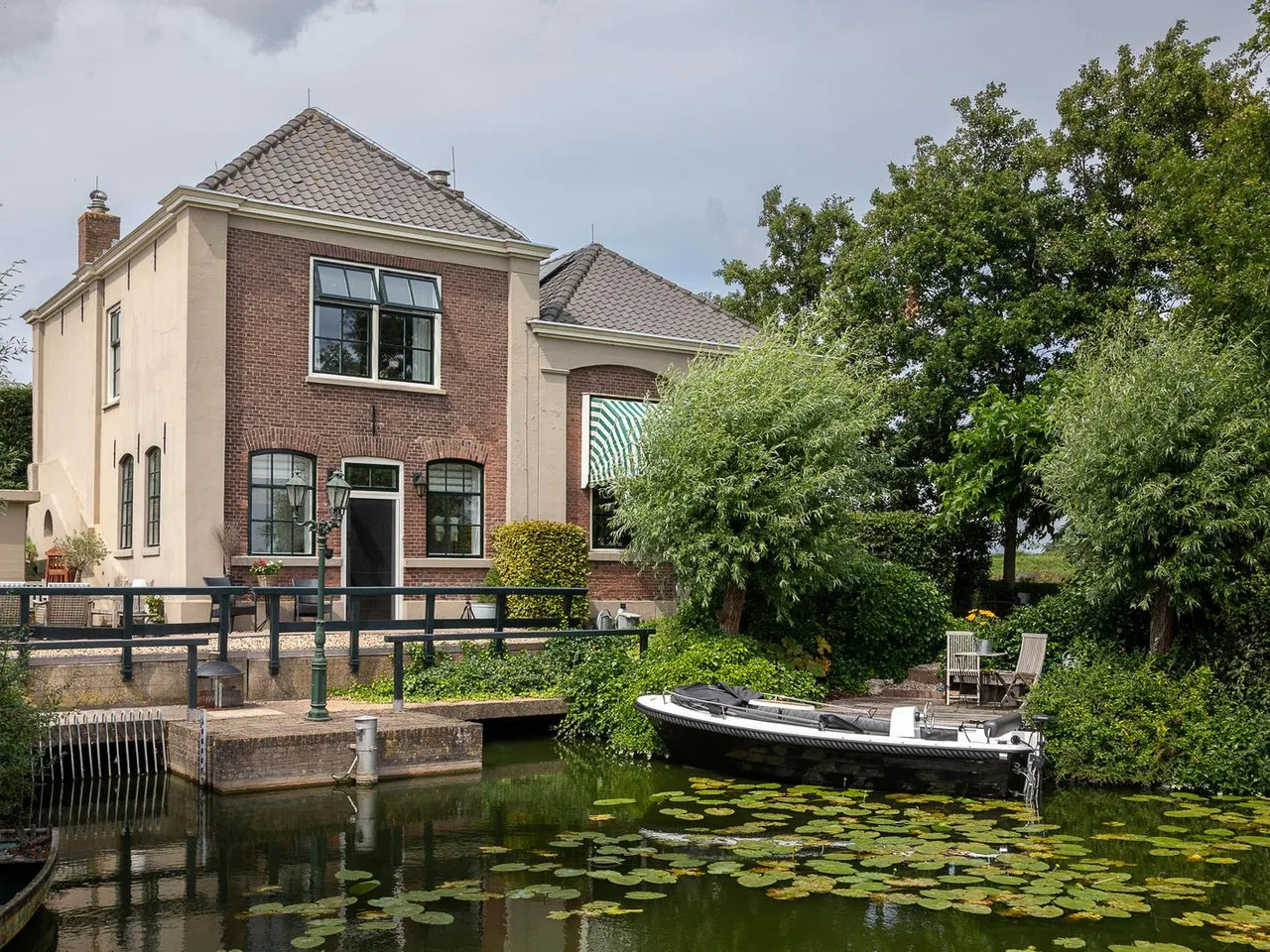 Vrijstaande woning te koop: Broekwegkade 17, Zoetermeer