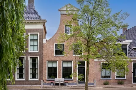 Tussenwoning te koop: Broerestraat 14, Bolsward binnen De Wallen Bolsward