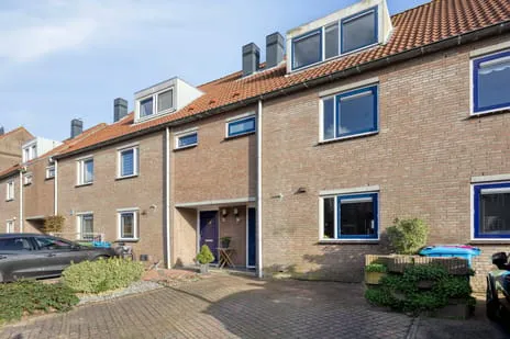 Tussenwoning te koop: Bromelia 16, Achter het Raadhuis Nootdorp