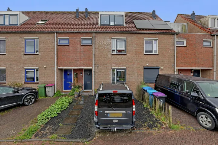 Tussenwoning te koop: Bromelia 52, Achter het Raadhuis Nootdorp