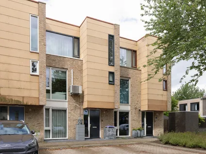 Tussenwoning te koop: Brommy En Tommystraat 4, Stripheldenbuurt Midden- oost Almere