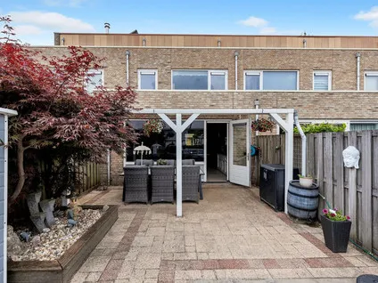 Tussenwoning te koop: Brommy en Tommystraat 17, Stripheldenbuurt Midden- oost Almere