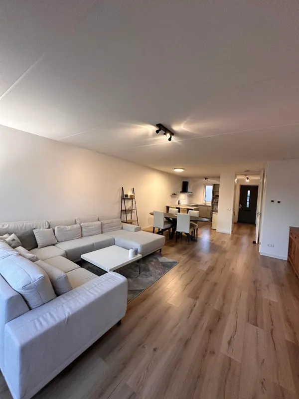Tussenwoning te huur: Bronckhorstkamp 33, Kern Wamel Wamel