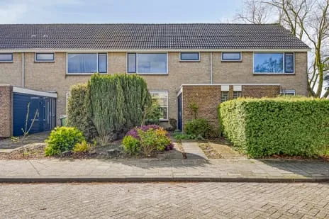 Tussenwoning te koop: Bronkhorst 4, Kastelenbuurt Oosterhout (Nb)