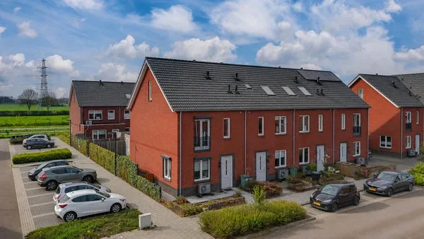 Hoekwoning te koop: Bronkhorsterslag 29, Verspreide huizen De Hogenend en Oud-Dijk Didam