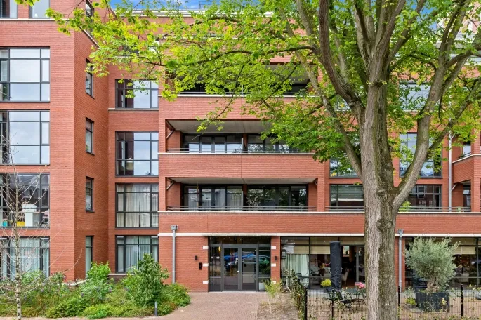 Appartement te koop: Bronovolaan 1B-3, Waalsdorp 'S-Gravenhage