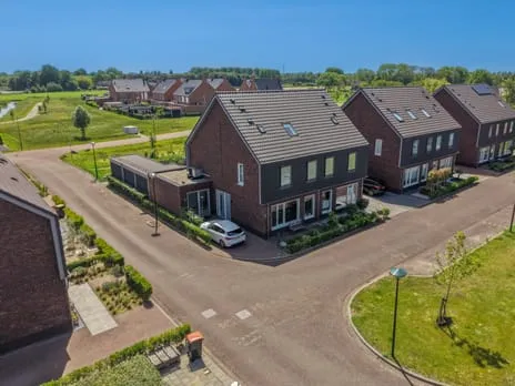 Twee-onder-één-kap te koop: Brouwerscamp 1, Ewijk-Keizershoeve Ewijk