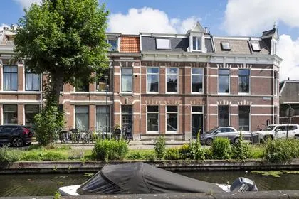 Tussenwoning te koop: Brouwerskade 13, Hasselaersbuurt Haarlem
