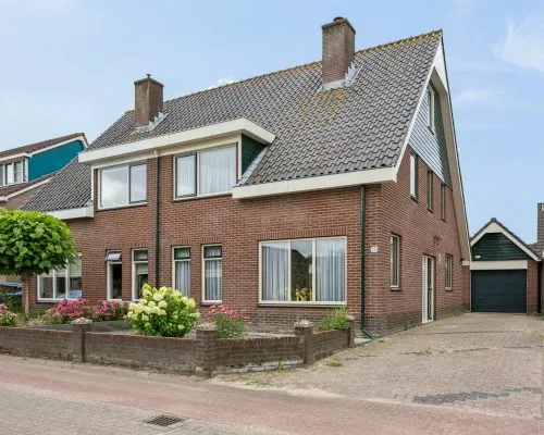 Twee-onder-één-kap te koop: Brouwerspad 20, Nijkerkerveen
