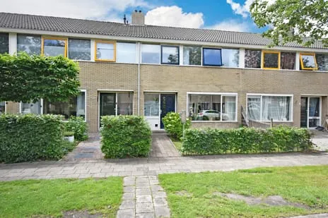 Tussenwoning te koop: Brouwersstrjitte 18, Burgum