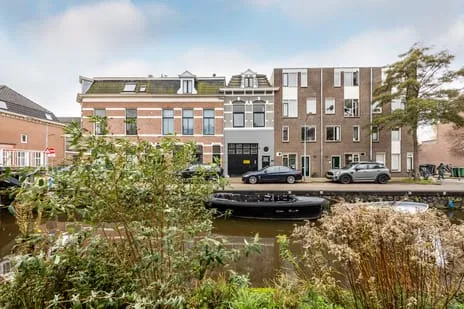 Tussenwoning te koop: Brouwersvaart 112, Leidsebuurt-oost Haarlem