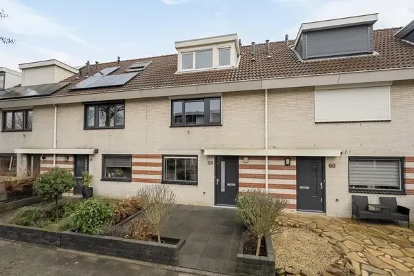 Tussenwoning te koop: Brucknerstraat 58, Barendrecht