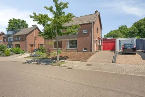 Twee-onder-één-kap te koop: Bruegelstraat 27, Kluis Geleen