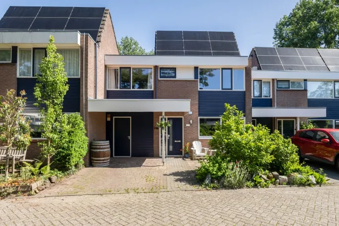 Tussenwoning te koop: Brugakker 6217, Brugakker Zeist