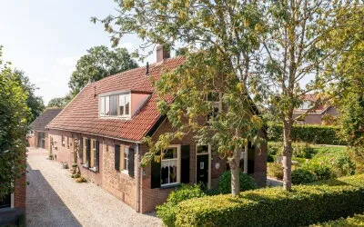 Vrijstaande woning te koop: Brugdam 2, Almkerk oost Almkerk