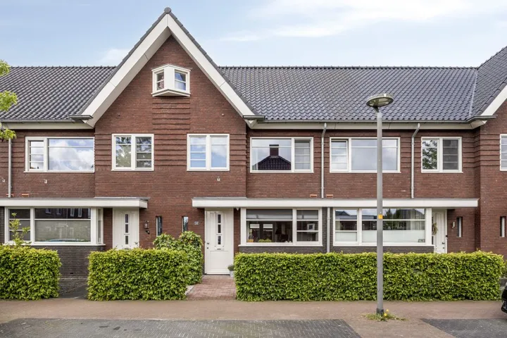 Tussenwoning te koop: Bruggemaat 16, Bornsche Maten Borne