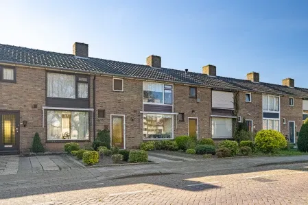 Tussenwoning te koop: Bruggenmorsweg 69, Twekkelerveld Enschede
