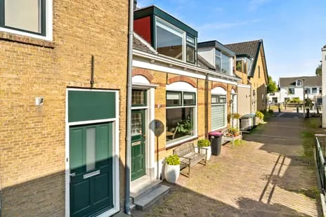 Tussenwoning te koop: Brugstraat 4, Schipluiden Schipluiden
