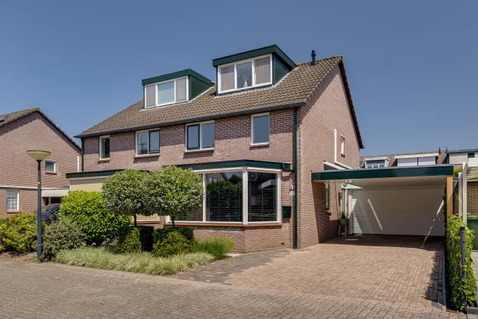 Semi-detached for sale: Brugwachtershoeve 210, Matenhoeve Apeldoorn