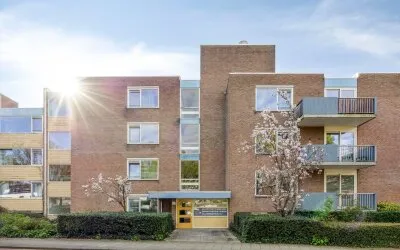 Appartement te koop: Brugweg 123, Velp-Zuid beneden spoorlijn Velp