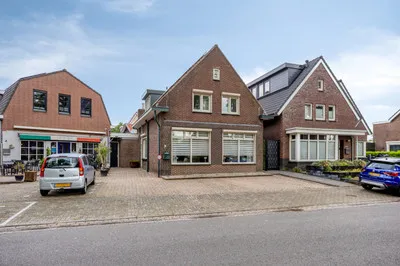 Twee-onder-één-kap te koop: Bruhezerweg 5, Brouwhuis-Dorp Helmond