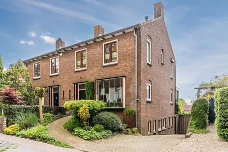 Twee-onder-één-kap te koop: Bruine Engseweg 18, Bruine Eng Rhenen