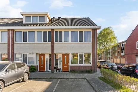Hoekwoning te koop: Bruinissestraat 2, Pendrecht Rotterdam
