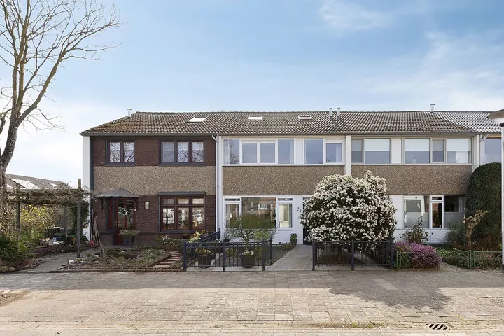 Tussenwoning te koop: Bruinvisstraat 10, Helmond