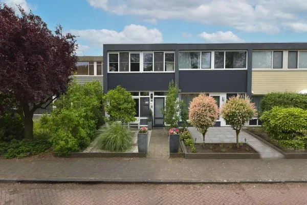 Tussenwoning te koop: Brunel 12, Legmeer Uithoorn