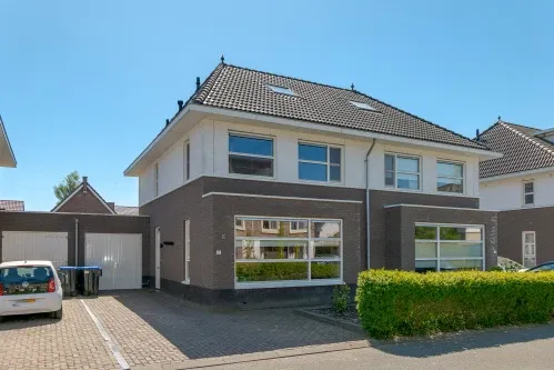 Tussenwoning te koop: Brunel 21, Plantenbuurt Meppel