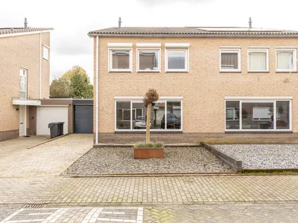 Tussenwoning te koop: Bruno Heisterdreef 10, Kemperkoul Sittard