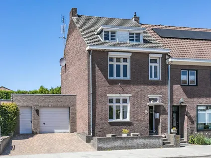 Tussenwoning te koop: Brunssummerstraat 34, Schinveld Schinveld