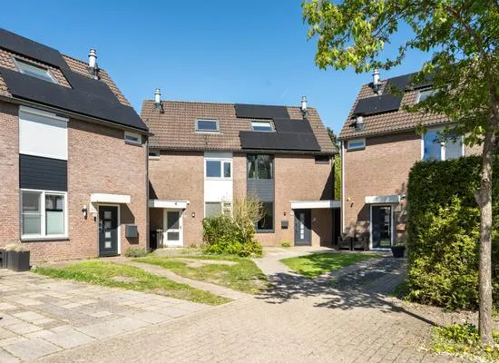 Tussenwoning te koop: Bruntingerbrink 158, Emmen