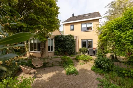 Hoekwoning te koop: Bruynisstraat 14, Latenstein Tiel