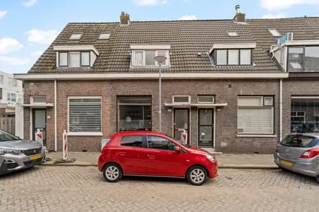 Terraced house for sale: Buffelstraat 153, Kralingseveer Rotterdam