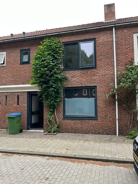 Tussenwoning te huur: Buffelstraat 6, Brabantpark Breda