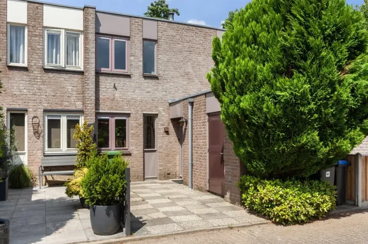 Tussenwoning te koop: Buggenumstraat 49, De Laar-Oost Arnhem