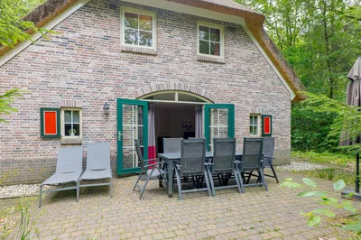 Detached house for sale: Buinerweg 8-208, Ees Buitengebied Ees