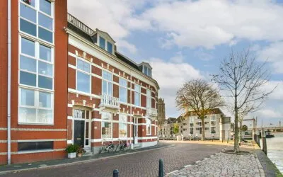 Tussenwoning te koop: Buiten Walevest 124, Nieuwe Haven en omgeving Dordrecht