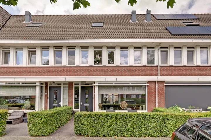 Tussenwoning te koop: Buitenbaan 97, Lingewijk Gorinchem