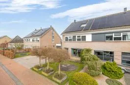 Twee-onder-één-kap te koop: Buitenbaardt 10, Lemmer-Noord Lemmer