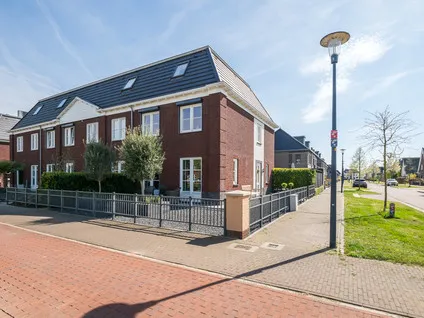 Hoekwoning te koop: Buitenbos 1, Meteren