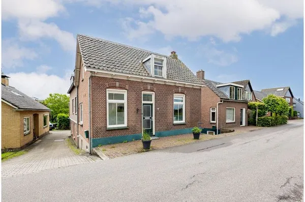 Twee-onder-één-kap te koop: Buitendams 413, Blauwe Zoom Hardinxveld-Giessendam