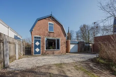 Vrijstaande woning te koop: Buitendijk 82, Hank Hank