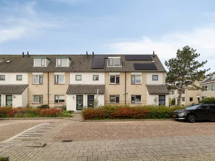 Tussenwoning te koop: Buitendijklaan 67, Buitenhof-Midden-West Leiderdorp