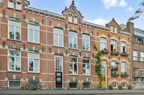Tussenwoning te koop: Buitenhaven 5, Binnenstad centrum 'S-Hertogenbosch