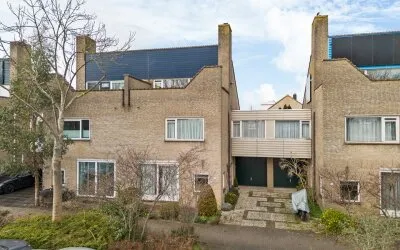 Tussenwoning te koop: Buitenhoflaan 19, Buitenhof-Midden-West Leiderdorp