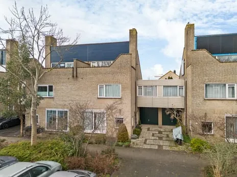 Tussenwoning te koop: Buitenhoflaan 19, Buitenhof-Midden-West Leiderdorp