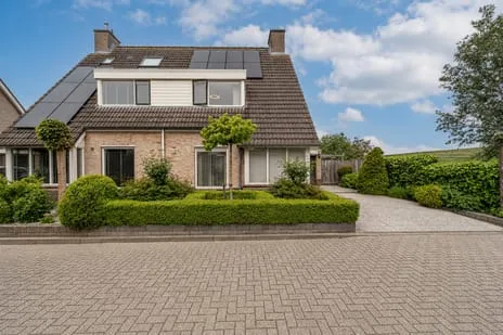 Twee-onder-één-kap te koop: Buitenlanden 23, Heinenoord Woonkern Heinenoord